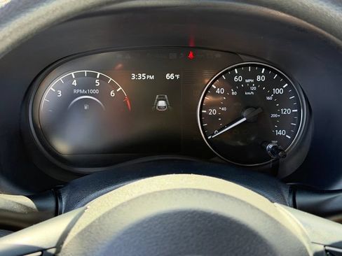 Certified 2023 Nissan Kicks SV FWD image 13