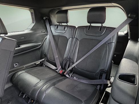 Used 2024 Jeep Grand Cherokee L Laredo image 10