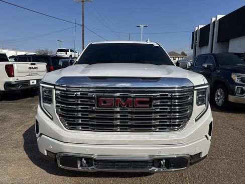 Used 2024 GMC Sierra 1500 Denali w/ Denali Reserve Package image 2