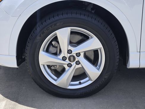 Used 2022 Audi Q3 2.0T Premium AWD/4WD image 12