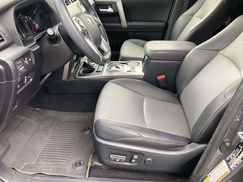 Used 2024 Toyota 4Runner SR5 Premium w/ Moonroof Package AWD/4WD image 12