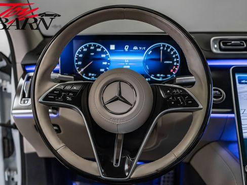Used 2024 Mercedes-Benz S 580e 4MATIC Sedan image 31