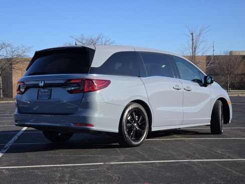 Certified 2023 Honda Odyssey Sport image 18