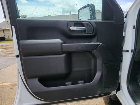 Used 2021 Chevrolet Silverado 2500 Custom w/ Custom Convenience Package AWD/4WD image 10