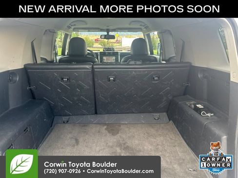 Used 2011 Toyota FJ Cruiser 4WD w/ Convenience Pkg image 12