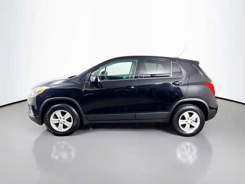 Used 2020 Chevrolet Trax LS w/ Tint and Cruise Package AWD/4WD image 9