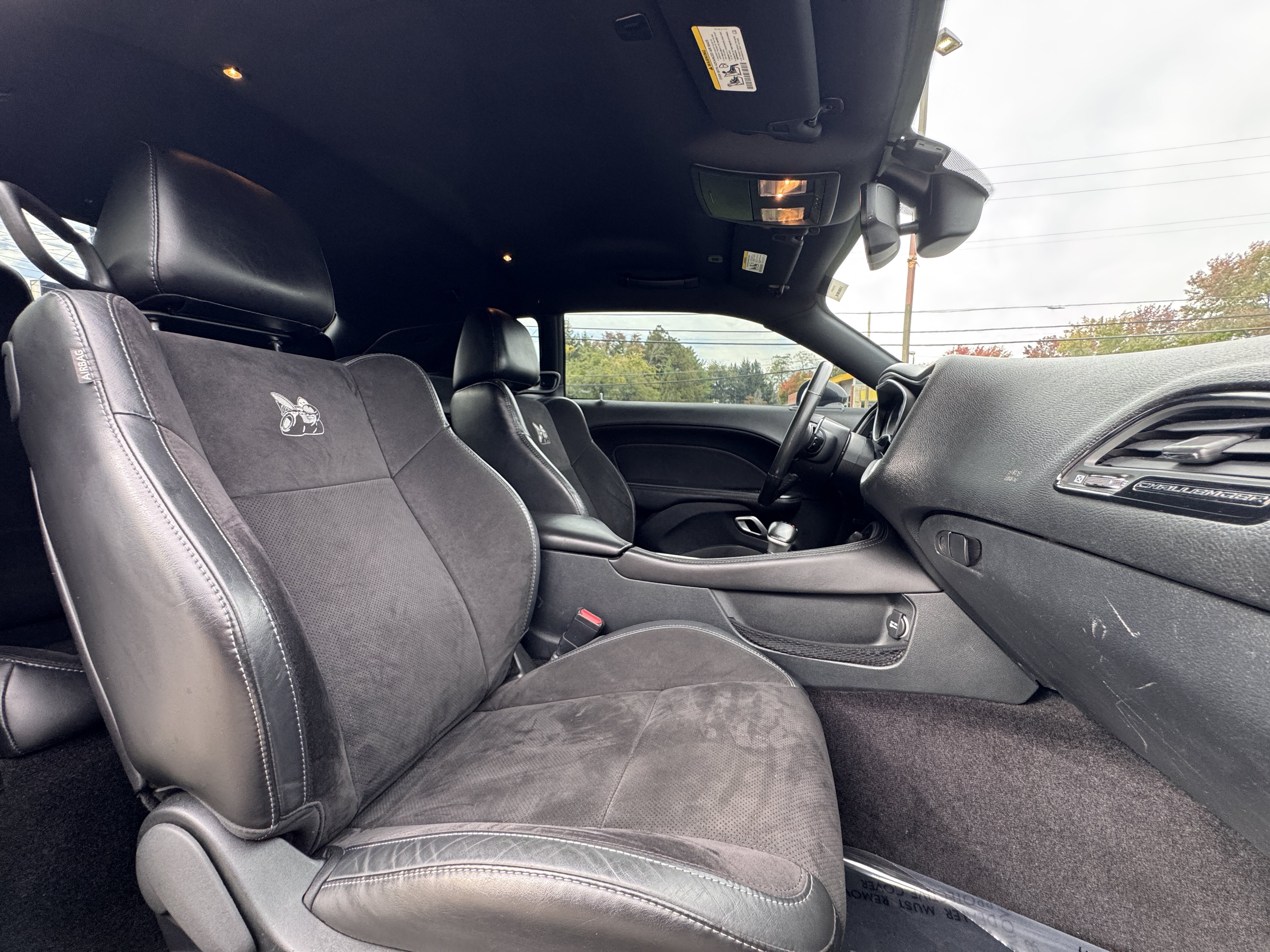 Used 2018 Dodge Challenger R/T Scat Pack w/ Leather Interior Group RWD image 13