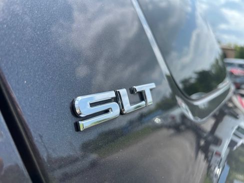 Used 2018 GMC Acadia SLT AWD/4WD image 8