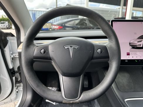 Used 2022 Tesla Model 3 RWD image 11