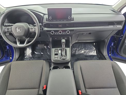 Used 2023 Honda CR-V LX image 9