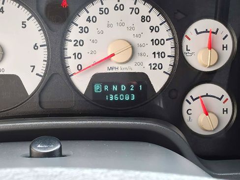 Used 2008 Dodge Ram 1500 Truck ST image 22