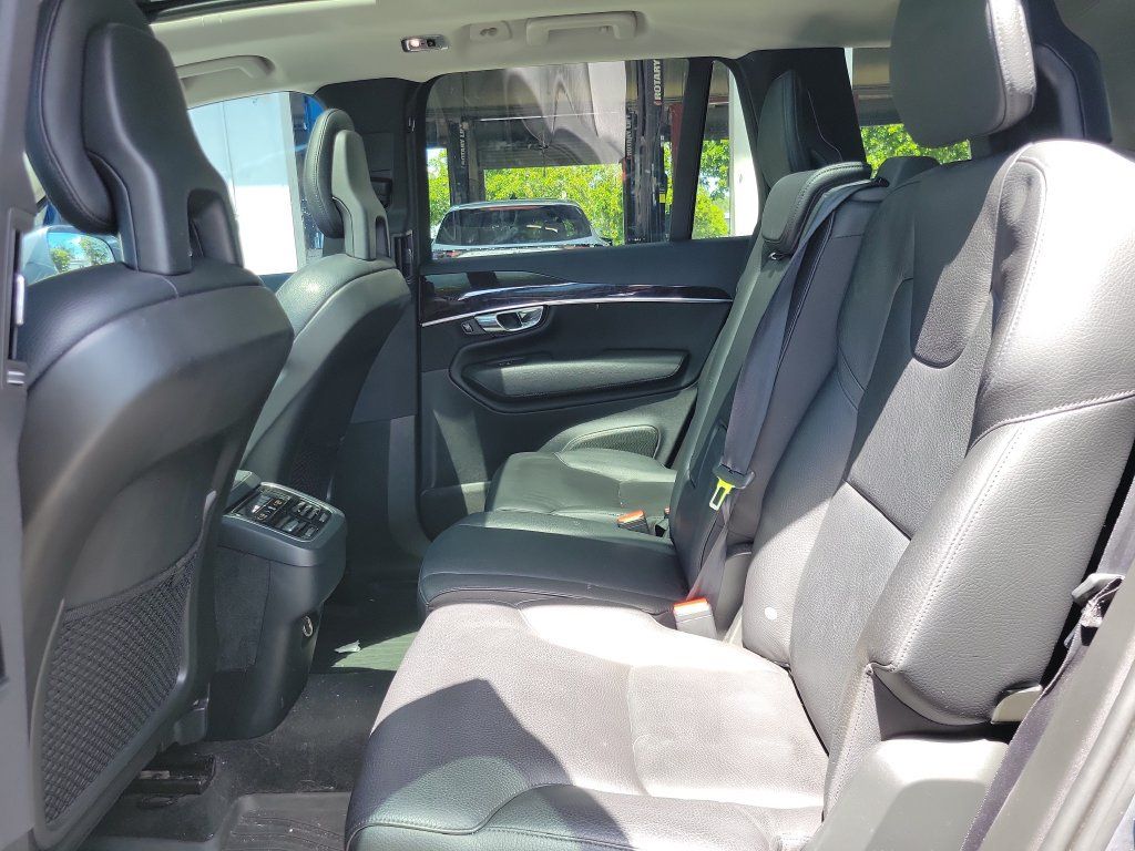 Used 2017 Volvo XC90 T6 Momentum w/ Vision Package AWD/4WD image 13