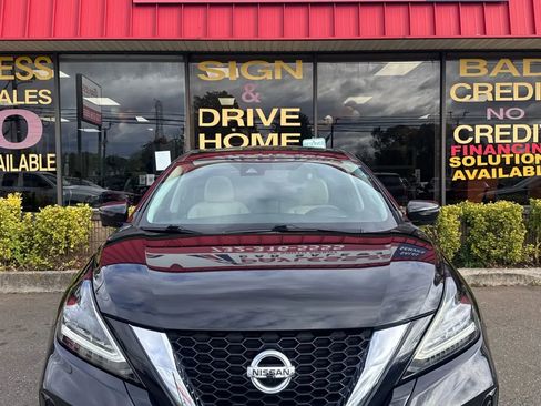 Used 2021 Nissan Murano SL w/ SL Moonroof Package image 2