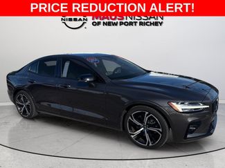 Used 2024 Volvo S60 B5 Plus w/ Protection Package Premier AWD/4WD 360° Tour