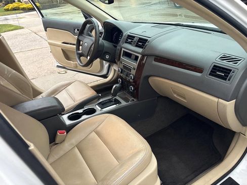 Used 2012 Ford Fusion SEL image 10