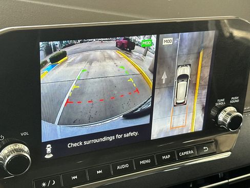 Used 2024 Mitsubishi Outlander SE image 18