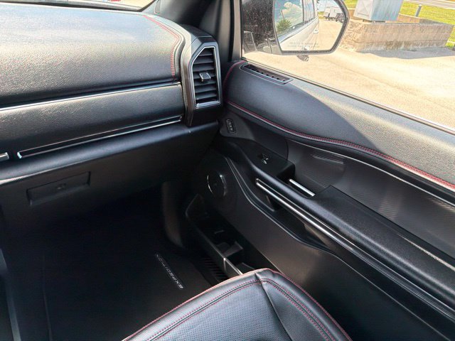 Used 2021 Ford Expedition Limited RWD image 23