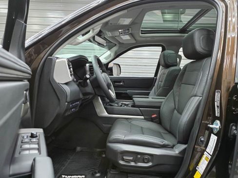 Used 2023 Toyota Tundra Limited AWD/4WD image 17