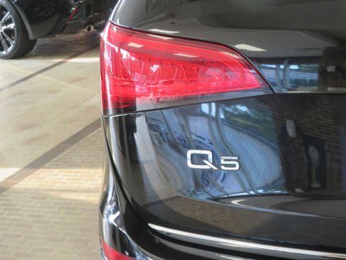 Used 2015 Audi Q5 2.0T Premium Plus w/ Technology Package AWD/4WD image 63
