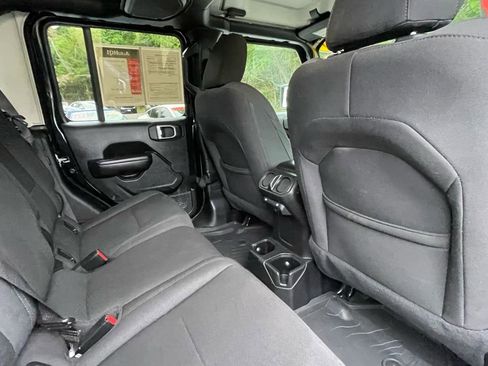 Used 2020 Jeep Gladiator Sport w/ Quick Order Package 24S AWD/4WD image 24