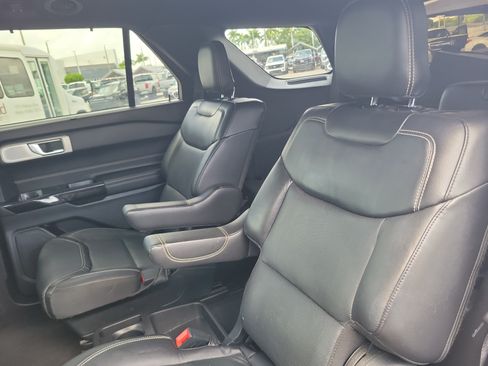 Used 2021 Ford Explorer ST w/ Equipment Group 401A AWD/4WD image 14