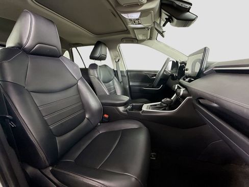 Certified 2024 Toyota RAV4 XLE Premium image 18