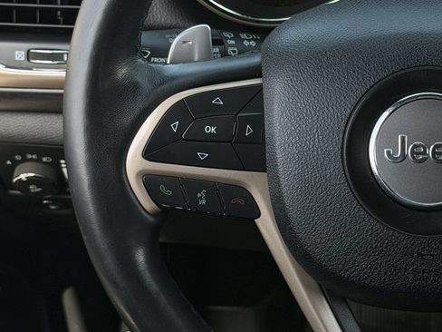 Used 2015 Jeep Grand Cherokee Altitude AWD/4WD image 14