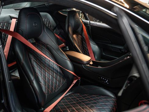 Used 2015 Aston Martin Vanquish Coupe RWD image 11
