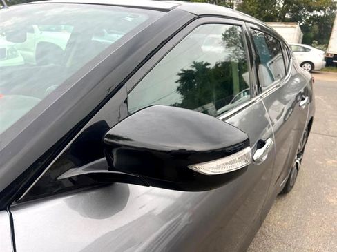 Used 2017 Nissan Maxima 3.5 SL image 40