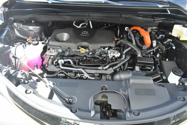 Used 2025 Toyota Sienna Limited AWD/4WD image 32