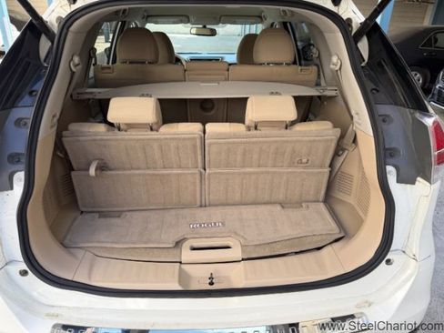 Used 2015 Nissan Rogue SV w/ SV Premium Package image 28