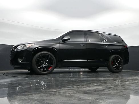 Used 2019 Chevrolet Traverse Premier w/ Redline Edition AWD/4WD image 43