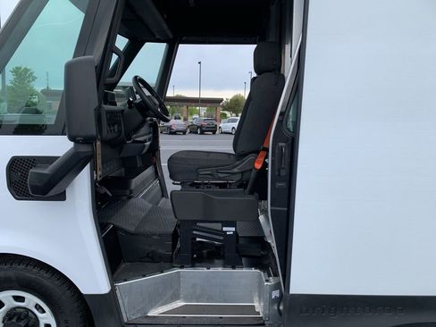 Used 2024 Chevrolet Brightdrop 600 w/ Commercial Equipment Package AWD/4WD image 17