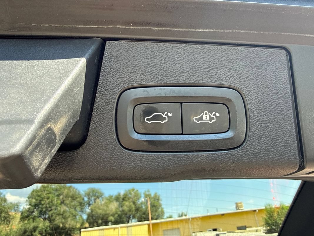 Used 2021 Volvo XC60 T5 Inscription w/ Climate Package AWD/4WD image 15