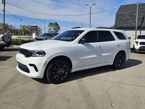 Used 2024 Dodge Durango GT w/ Blacktop Package image 3