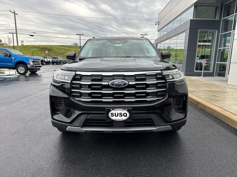 New 2026 Ford Explorer Active image 2