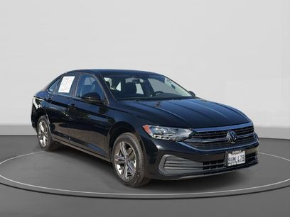 Certified 2023 Volkswagen Jetta SE w/ Panoramic Sunroof Package