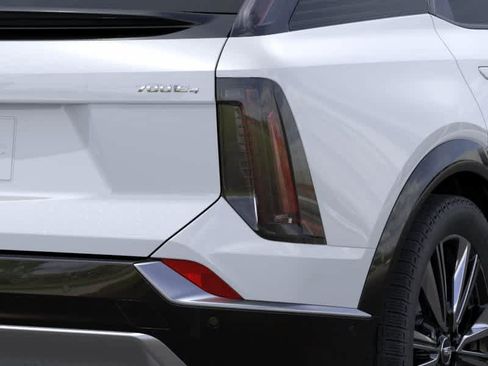 New 2026 Cadillac Optiq Luxury 2 AWD/4WD image 11