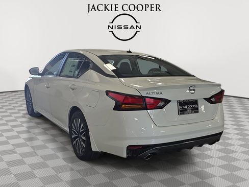 New 2026 Nissan Altima 2.5 SV w/ SV Special Edition Package FWD image 7