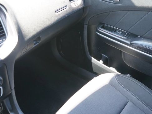 Used 2022 Dodge Charger SXT RWD image 22