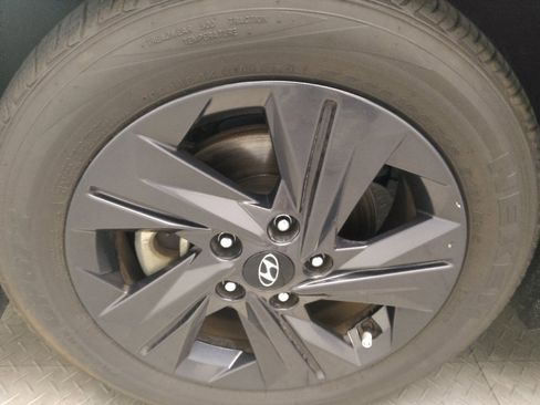 Used 2021 Hyundai Elantra SEL FWD image 31