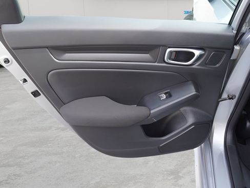 Used 2025 Honda Civic Sport image 12