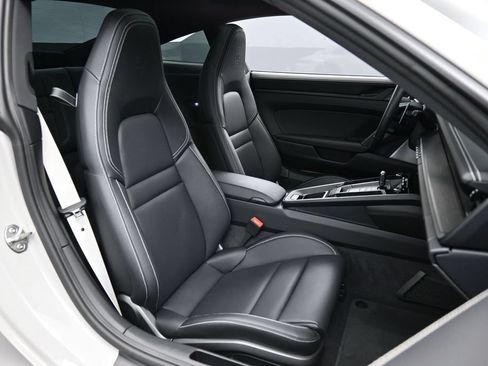 Certified 2024 Porsche 911 Carrera GTS RWD image 28