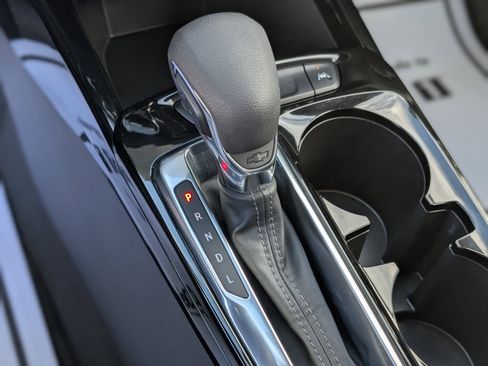 Certified 2024 Chevrolet Trax LT w/ Driver Confidence Package image 23