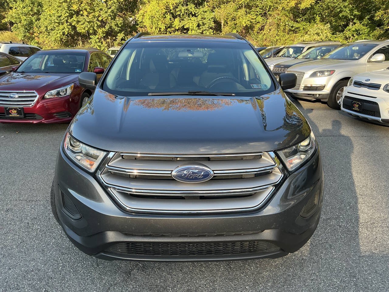 Used 2017 Ford Edge SE w/ Cargo Accessory Package AWD/4WD image 2