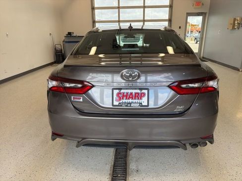 Used 2021 Toyota Camry SE AWD/4WD image 6