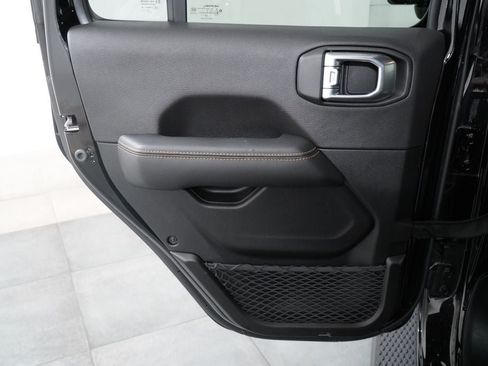 Used 2023 Jeep Wrangler Unlimited Sahara AWD/4WD image 25