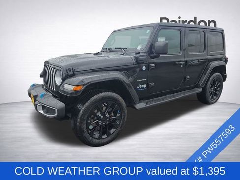Used 2023 Jeep Wrangler Unlimited Sahara w/ Cold Weather Group AWD/4WD image 3