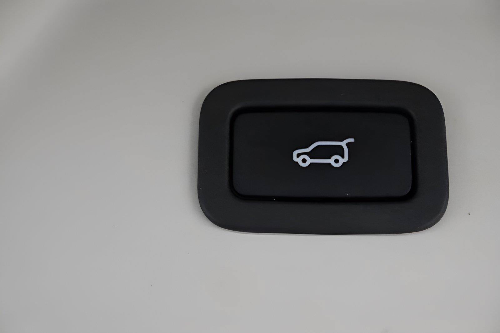 Used 2019 Land Rover Range Rover HSE AWD/4WD image 16