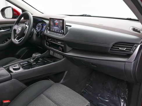 Used 2023 Nissan Rogue SV AWD/4WD image 21